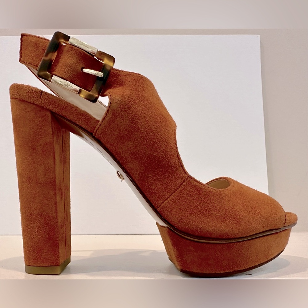 Pella Moda! Platform Suede Heels/Sandals! Brown/Size-7.5